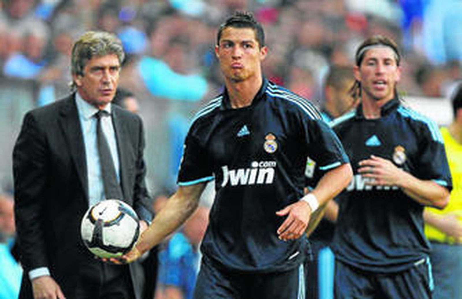 Cristiano Ronaldo, el fichaje más caro de la historia del fútbol, sin títulos esta temporada.