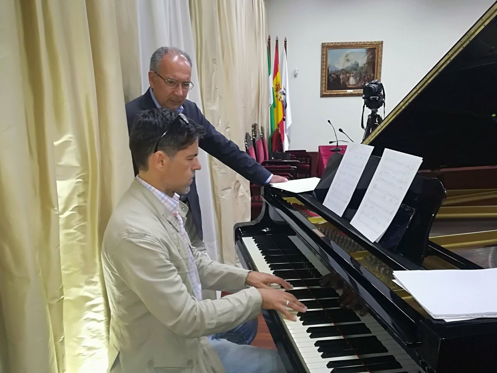 El pianista Luis Núñez y el doctor José Pérez Bernal.