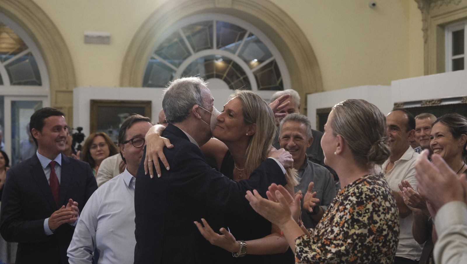 Imágenes de la entrega del Escudo de Oro de la Diputación de Almería a Ambrosio Sánchez