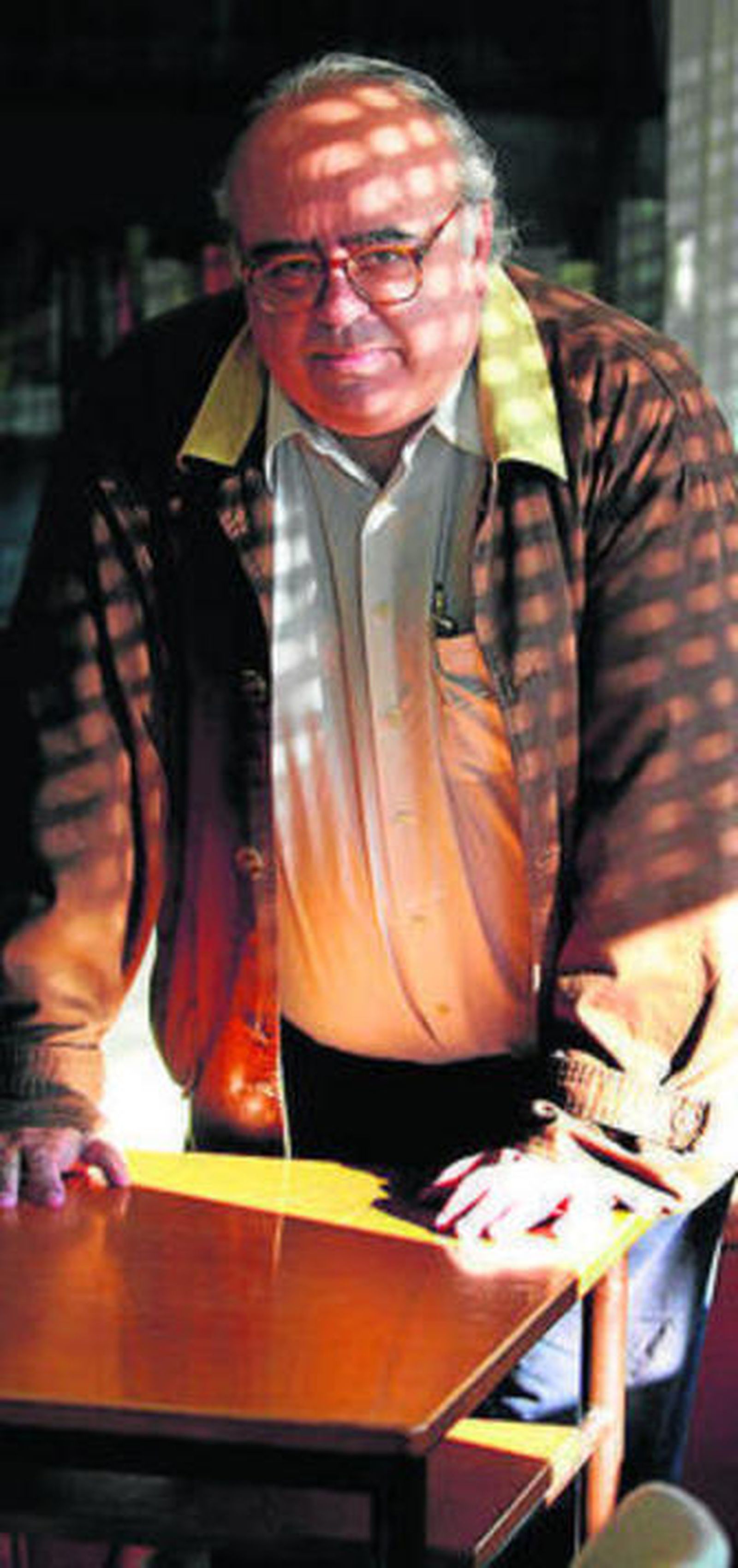 El profesor Enrique Torres Bernier.