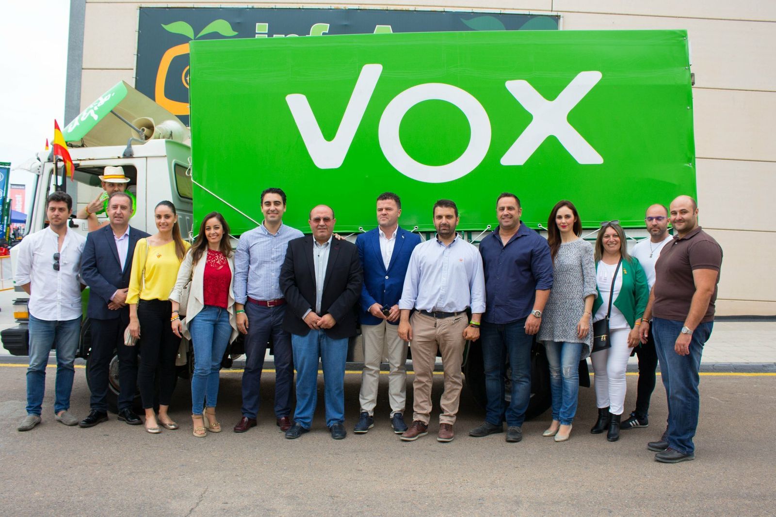 Los candidatos de Vox en Almería, El Ejido, Roquetas y Adra en una visita a la Infoagro