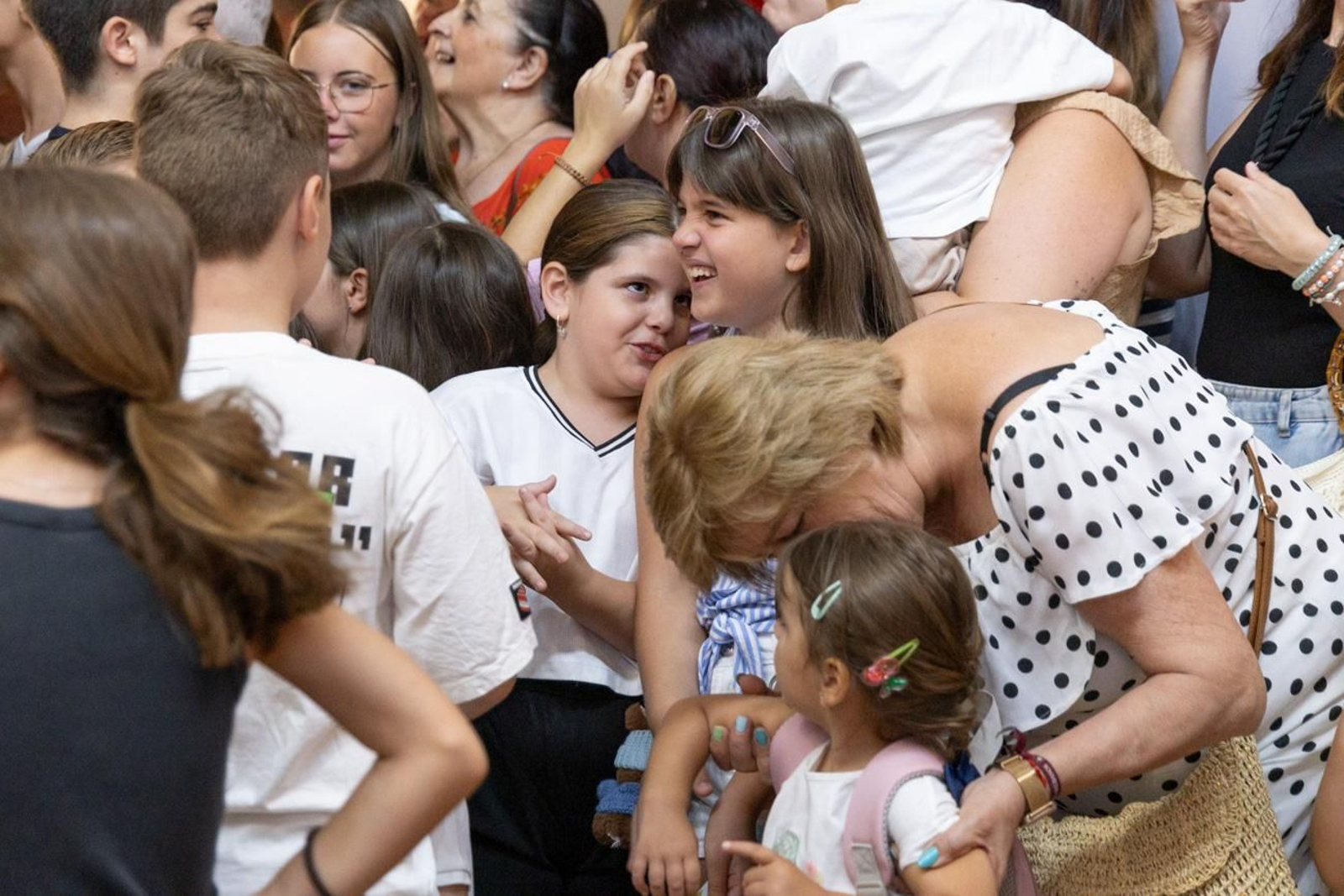 Recibimiento en el Salón de Plenos del Ayuntamiento de Lucas Paulano, el joven talento ganador de La Voz Kids 2025