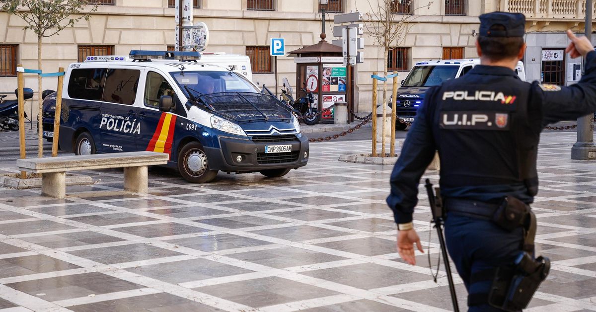 El acusado de intentar matar a un hombre a puñaladas en Granada alega ...