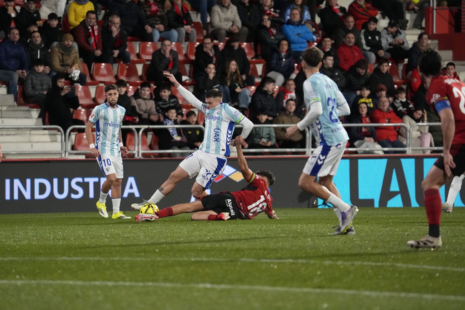 El Mirandés-Málaga CF, en fotos