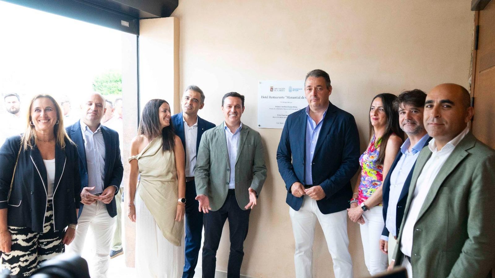 El presidente de Diputación y el alcalde de Tíjola han presidido la inaguración. El presidente de Diputación y el alcalde de Tíjola han presidido la inaguración.