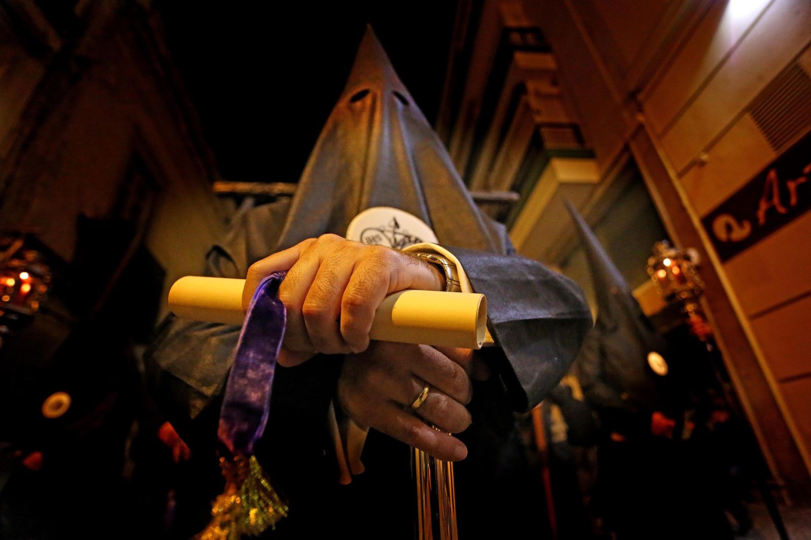 Un nazareno de la Buena Muerte.