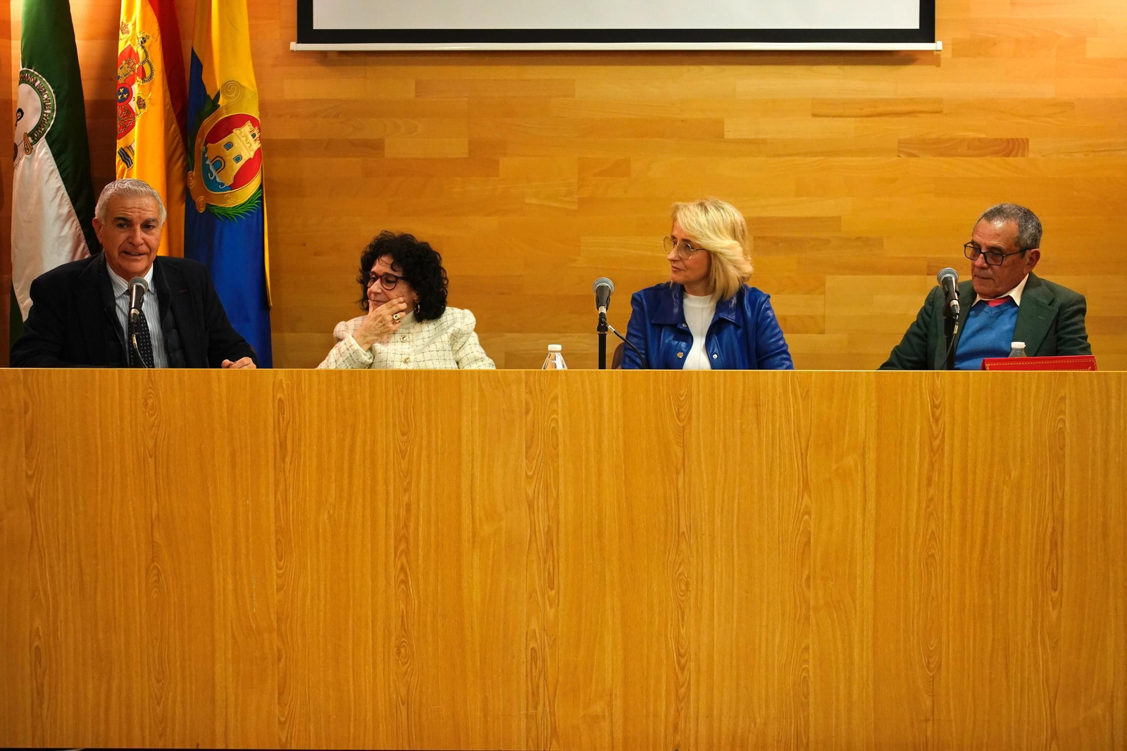 Fotos del homenaje al hispanista Ahmed Mgara