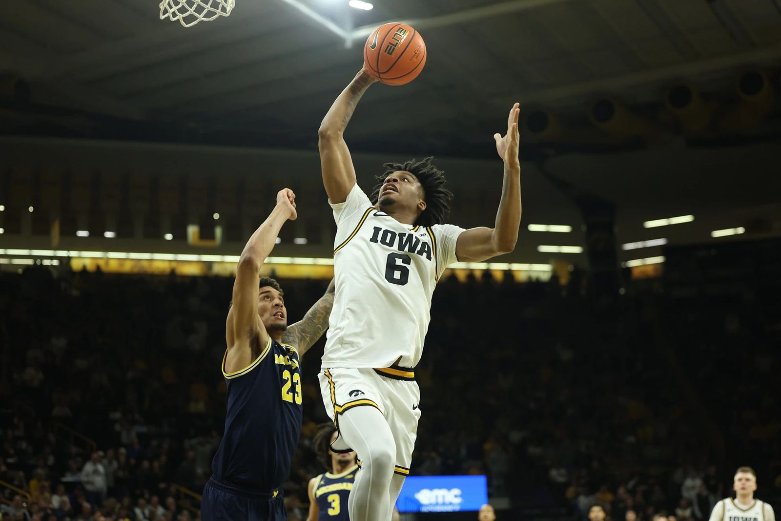 NCAA: Álvaro Folgueiras cede ante su amigo Aday Mara