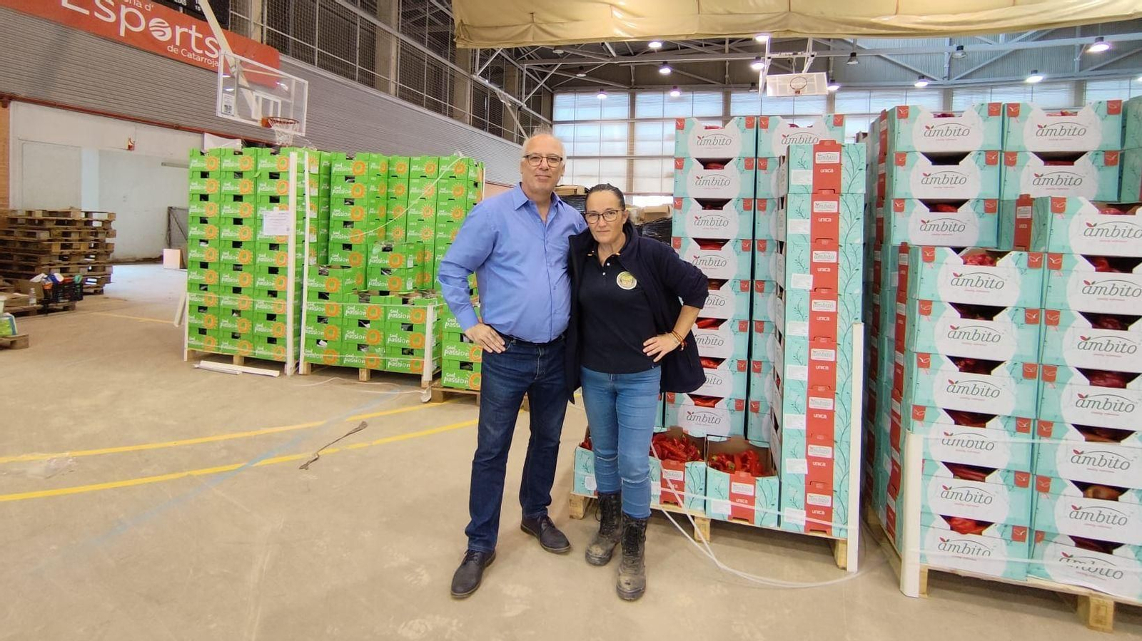 Palets llegados a Valencia con el apoyo de UNICA.