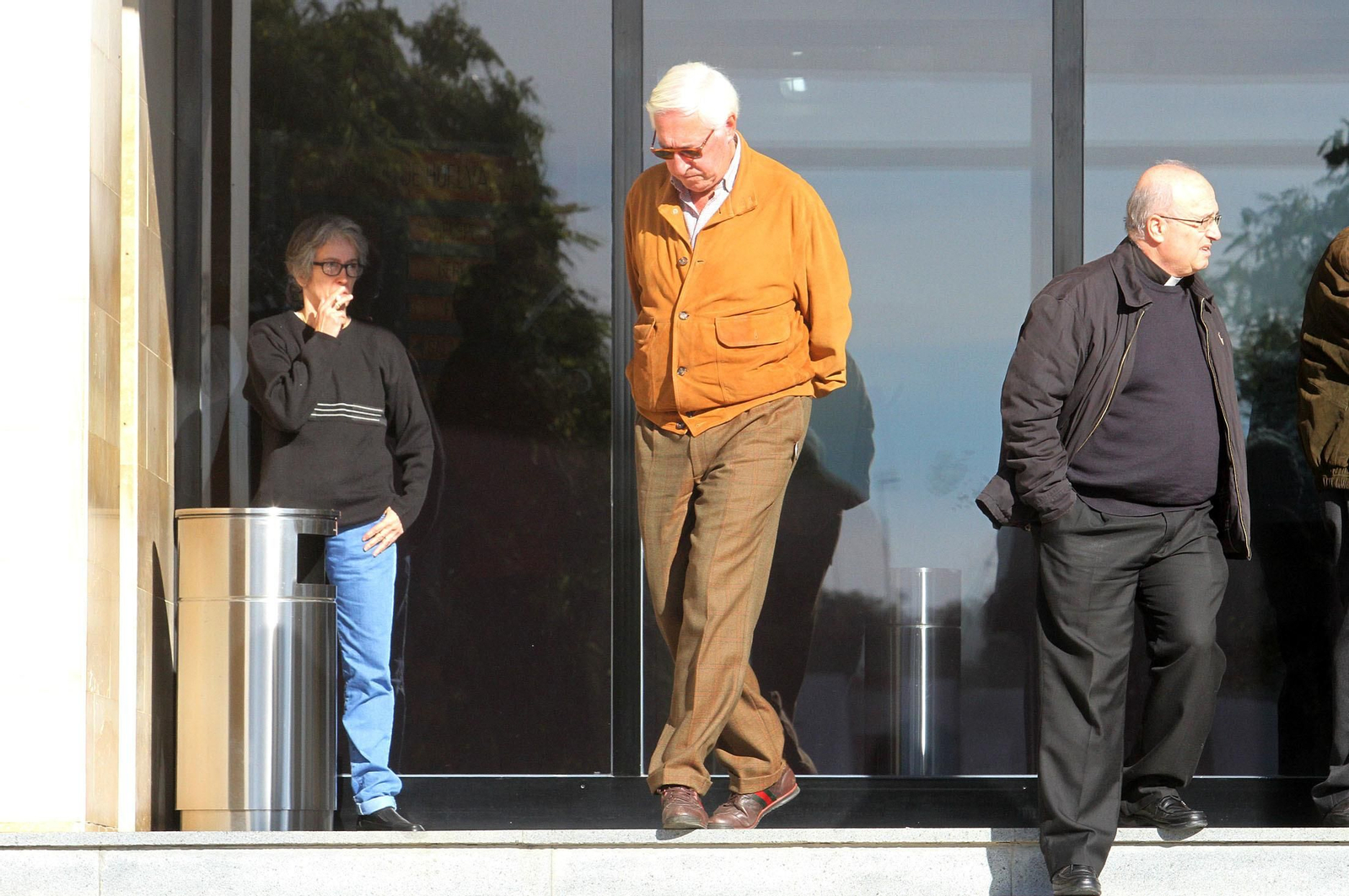 Condolencias a la familia García Palacios durante la mañana en el tanatorio, en imágenes