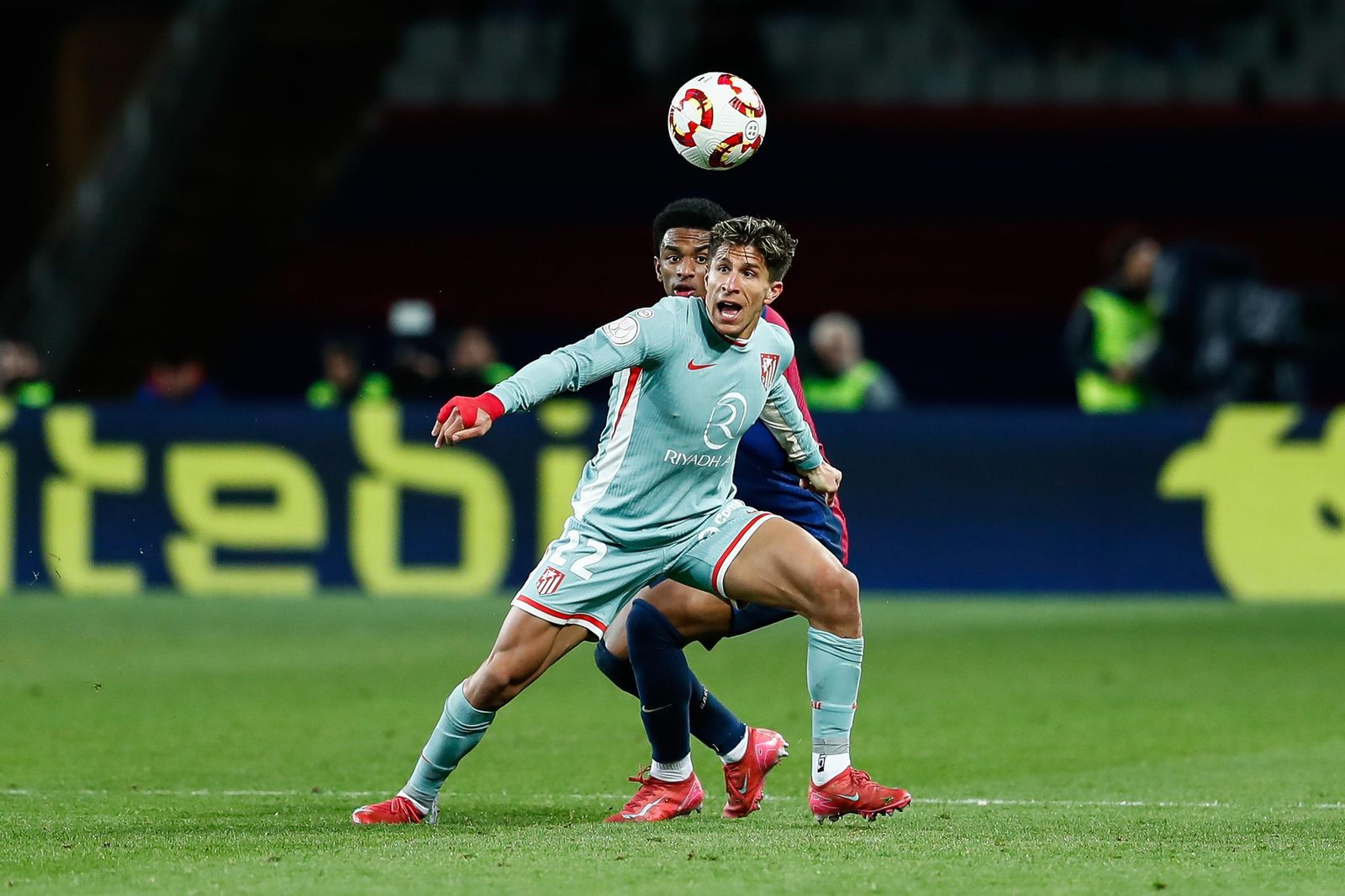 Las fotos del espectacular Barcelona - Atlético de Madrid