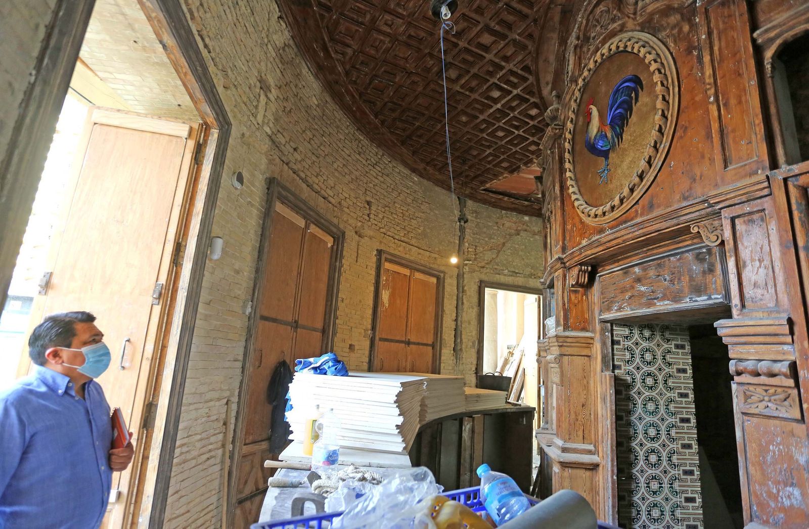 Imágenes de las obras del mítico Gallo Azul de Jerez