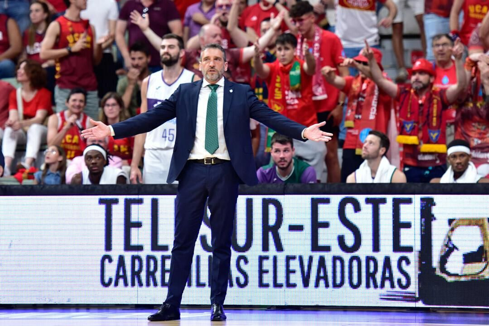 Las fotos del UCAM Murcia - Unicaja, 3º partido de semifinales de la ACB