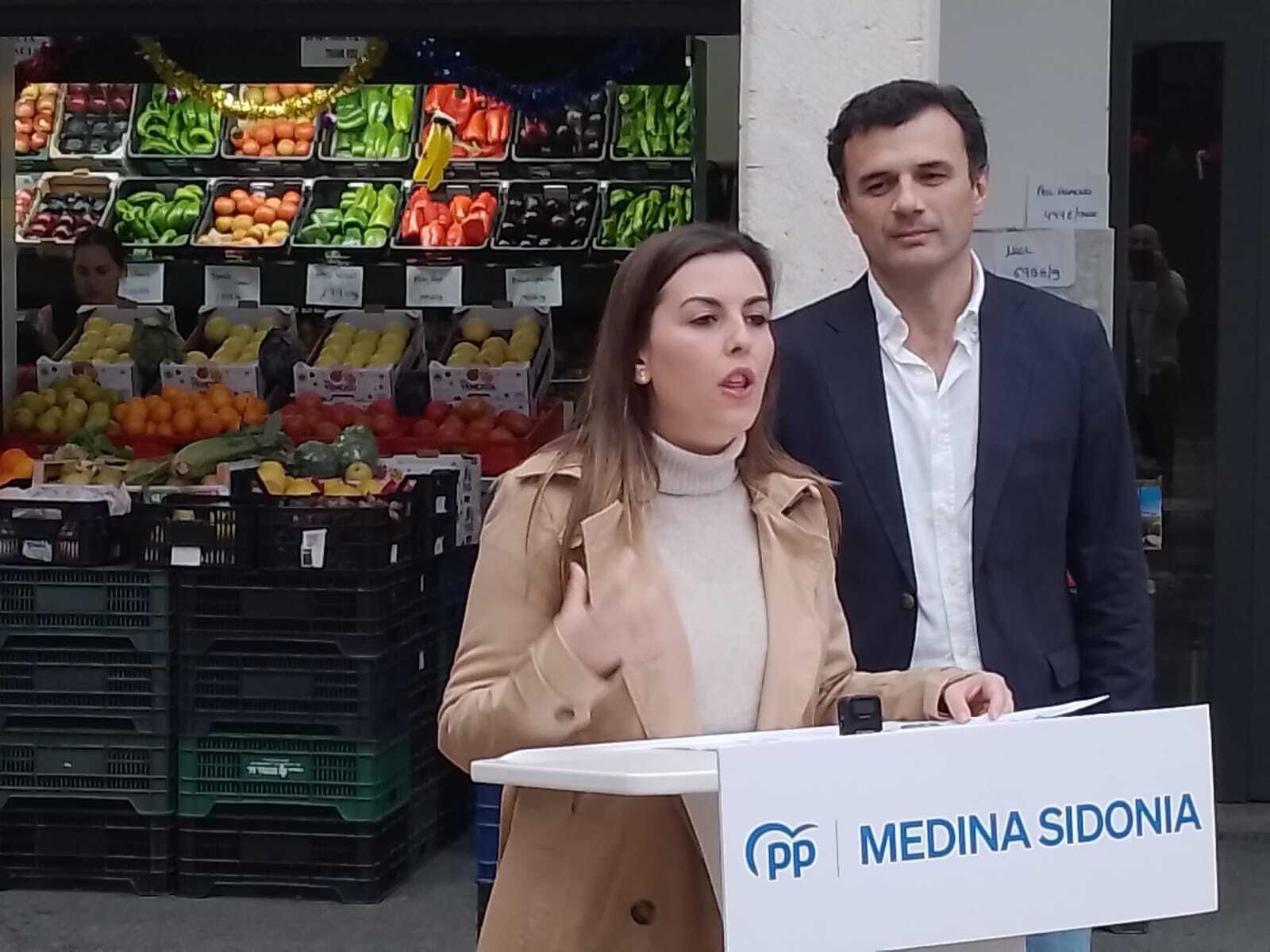 Bruno García ha presentado a María Salazar para encabezar la lista electoral del PP asidonense.
