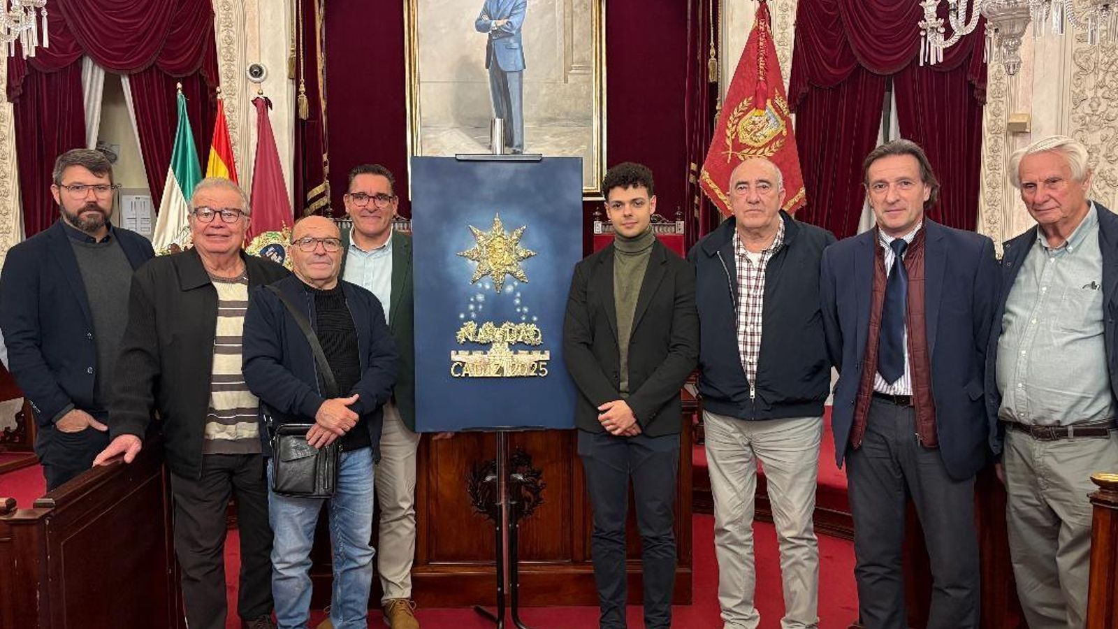 José María Reyna, con su hijo, Antonio Sauco, Paco Morales, Álvaro Tirado, Antonio Montero, José María Riol y Juan Puerto, en el Ayuntamiento de Cádiz.