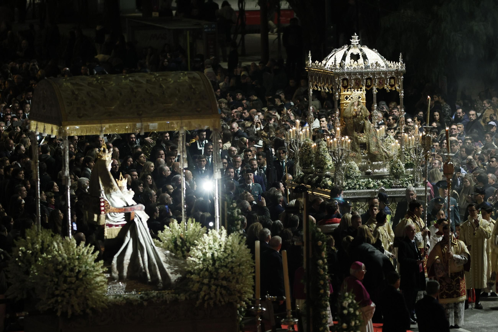 El paso de la Magna de Sevilla por el Paseo de Colón
