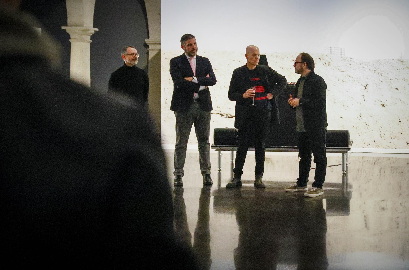 La exposición fotográfica 'Espacio disponible' de Eduardo Nave en el Centro Andaluz de la Fotografía de Almería, en imágenes