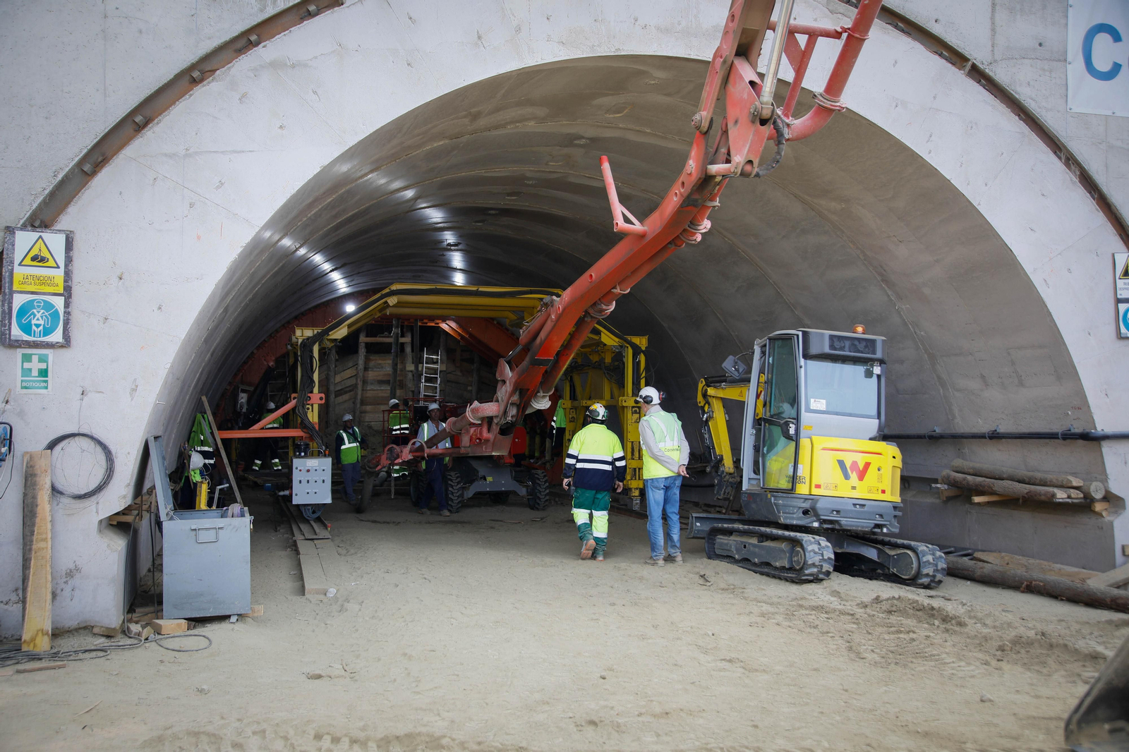 Así están las obras del túnel de Viator en la línea de alta velocidad de Adif, en imágenes