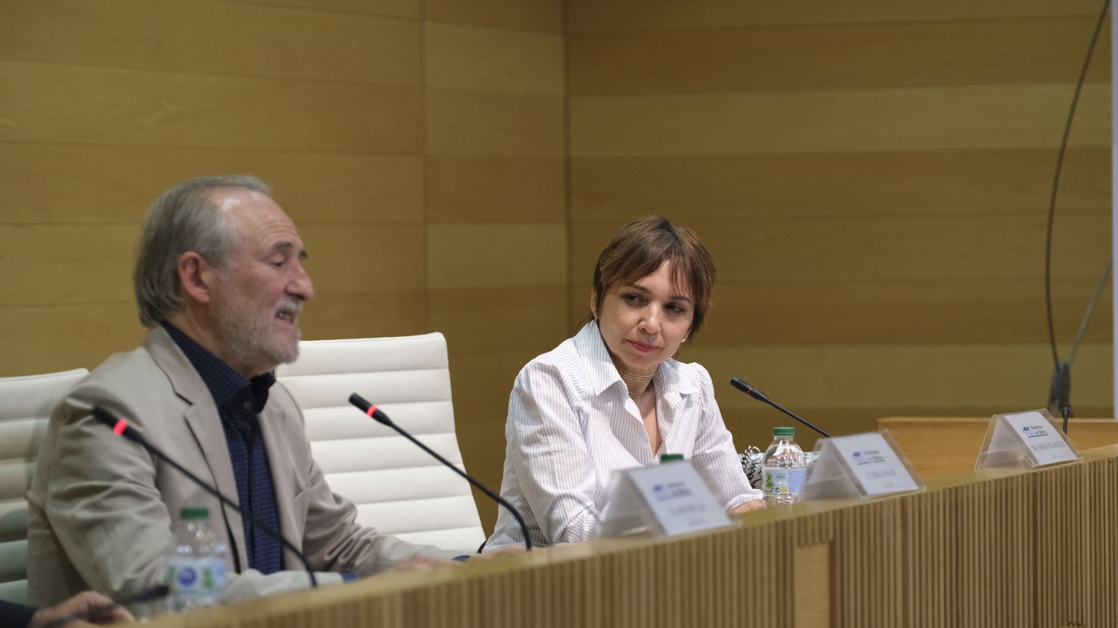 Fotogalería de Diario de los Libros, con el escritor Jorge Molist