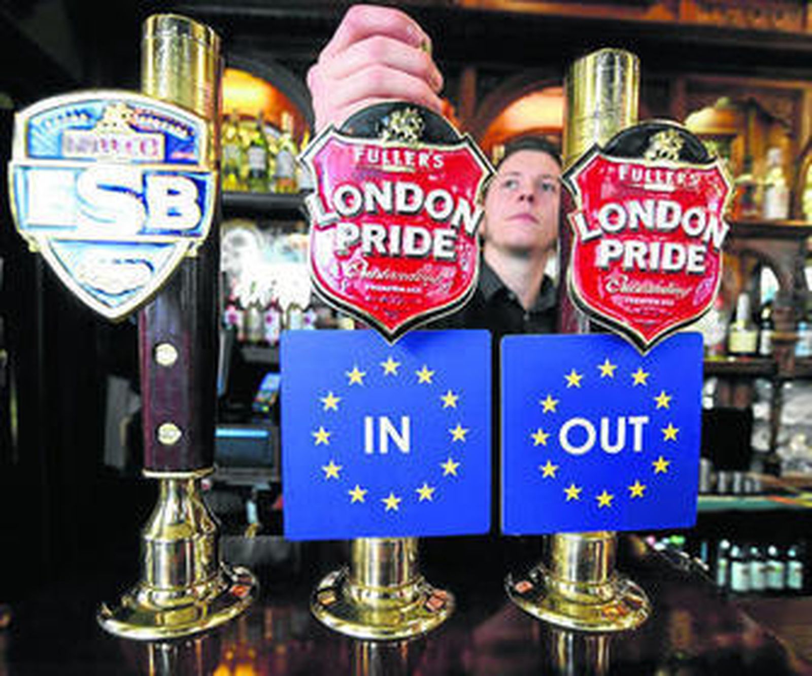 Un pub de la capital británica ofrece cerveza con als dos opciones posibles en la consulta.