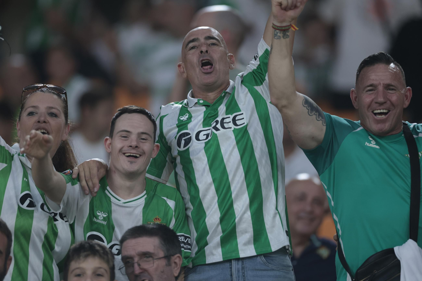 Búscate en las fotos del Betis - Real Sociedad