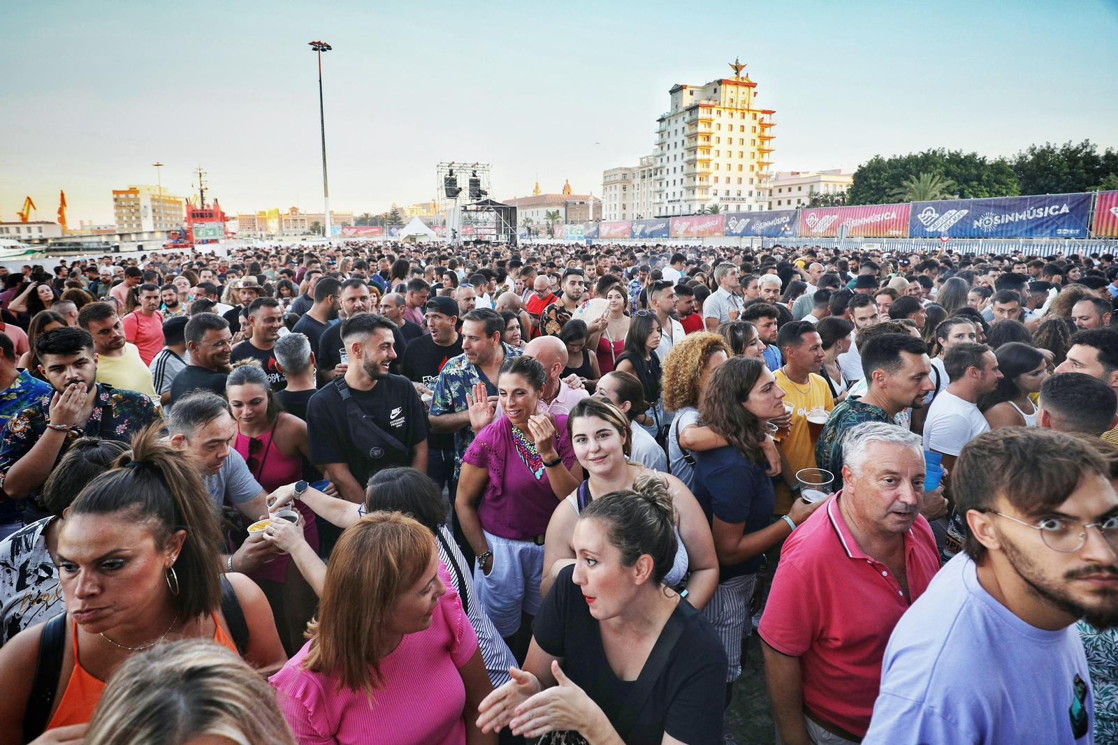 Búscate en el concierto de Estopa en Cádiz