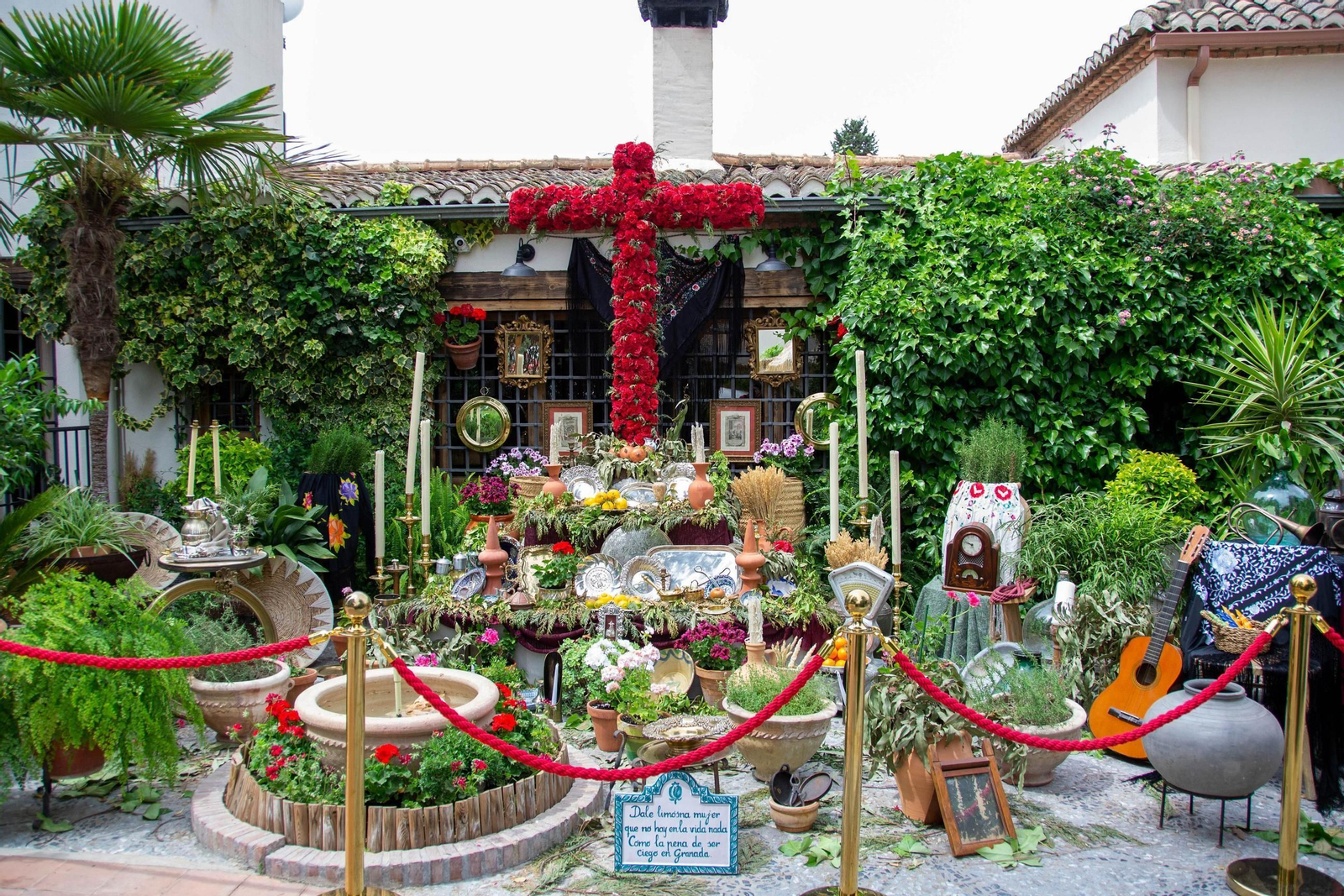 Así celebra Granada sus Cruces, en imágenes