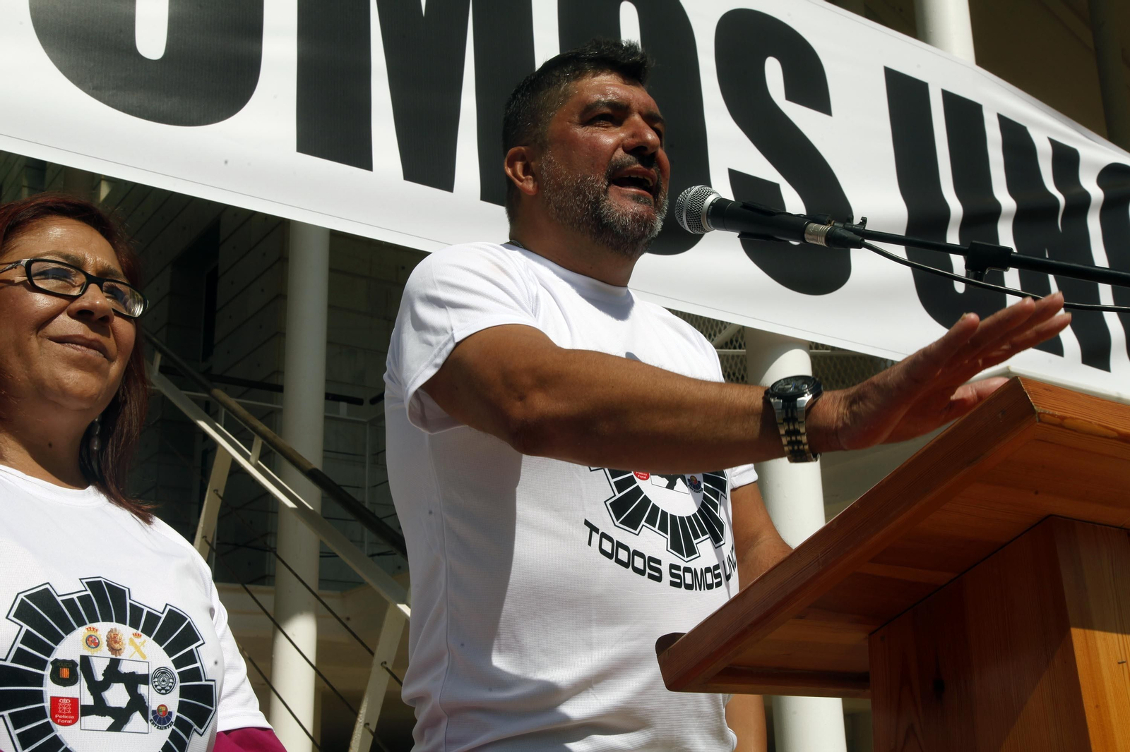 Imágenes de la manifestación de apoyo a Antonio Garrido, policía apuñalado en Punta Umbría