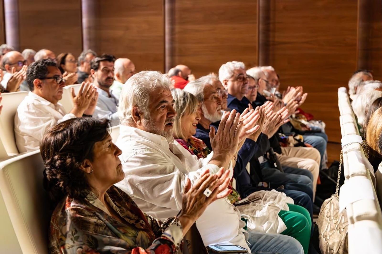 Asi ha sido el homenaje a Arturo Ruiz.