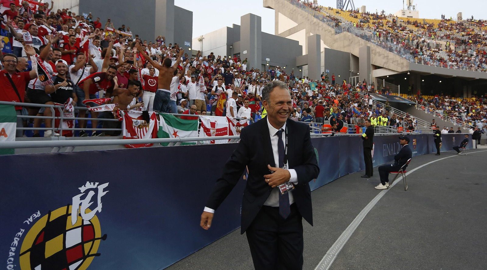 Las imágenes del Sevilla-Barcelona de la Supercopa