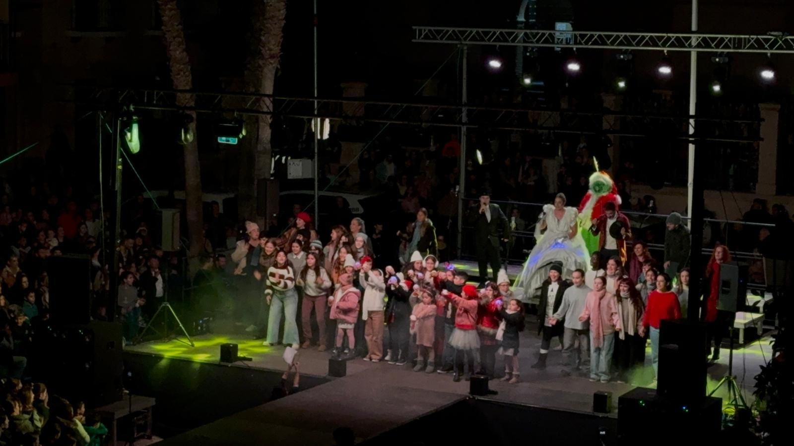 Así ha sido el encendido de las luces de Navidad de Motril