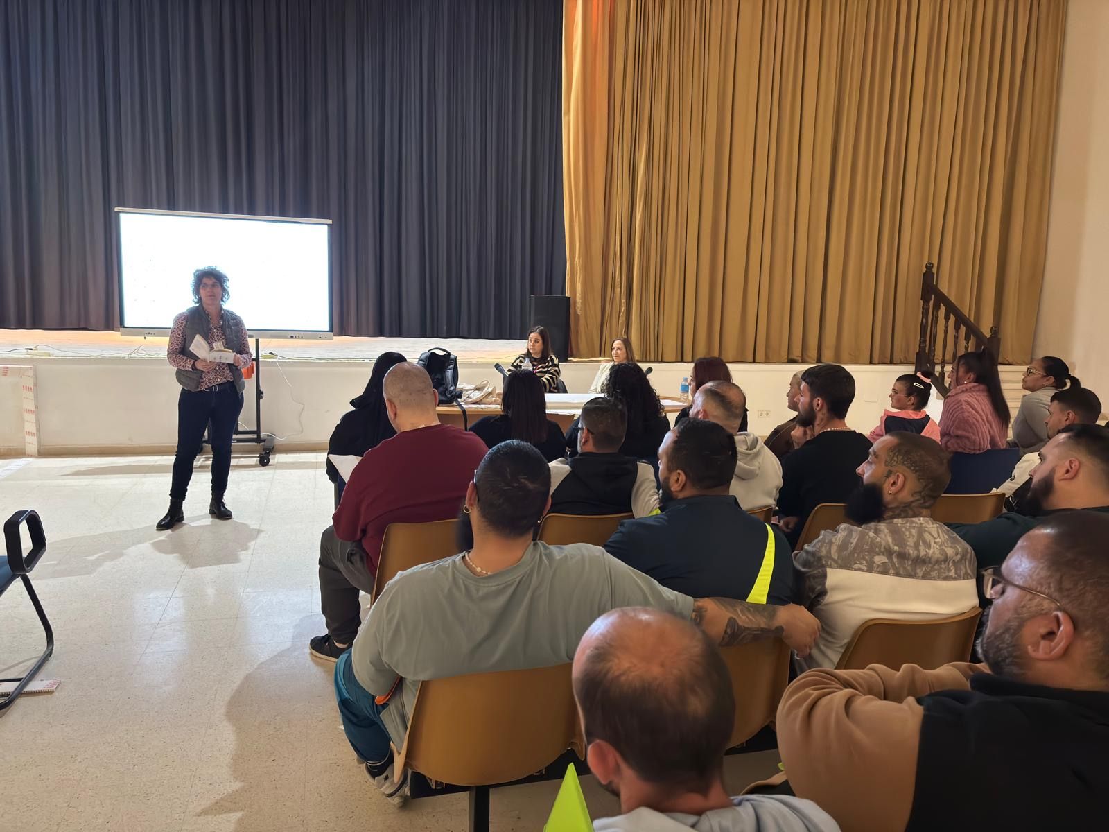 La poeta granadina Gema Torres en Almería.