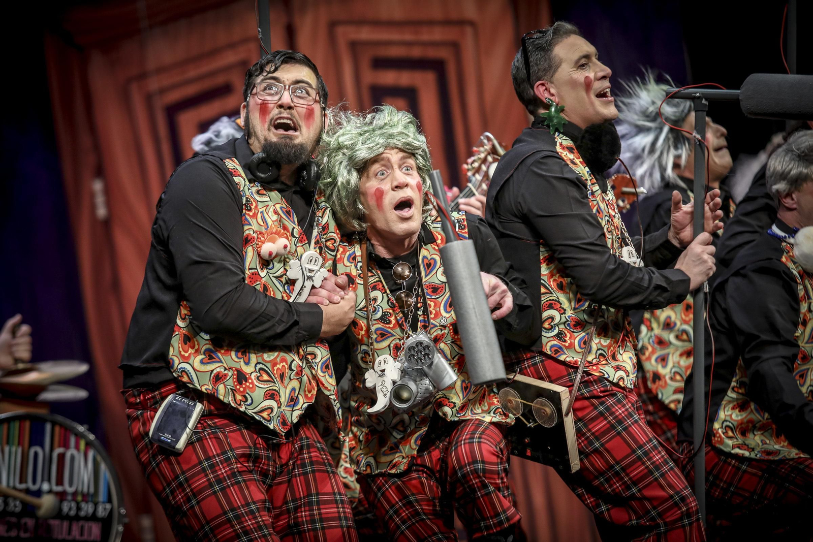 Chirigota Habla, que no te veo