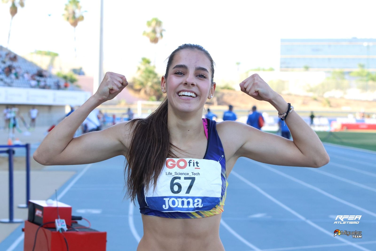 Alejandro Nuñez y el 4x100 del Nerja, campeones de España sub 18 en Málaga