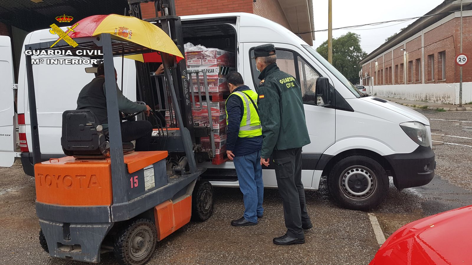 Recogida de alimentos en la Guardia Civil.