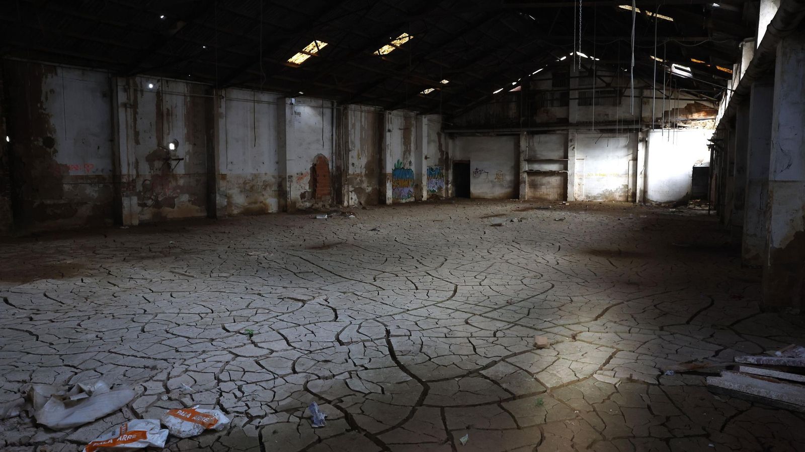 Un garaje aún sin arreglar.