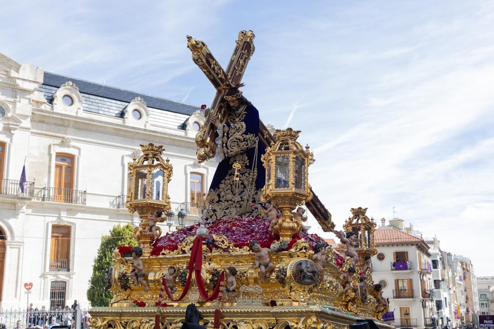 Los jiennenses acuden un año más al encuentro de Nuestro Padre Jesús
