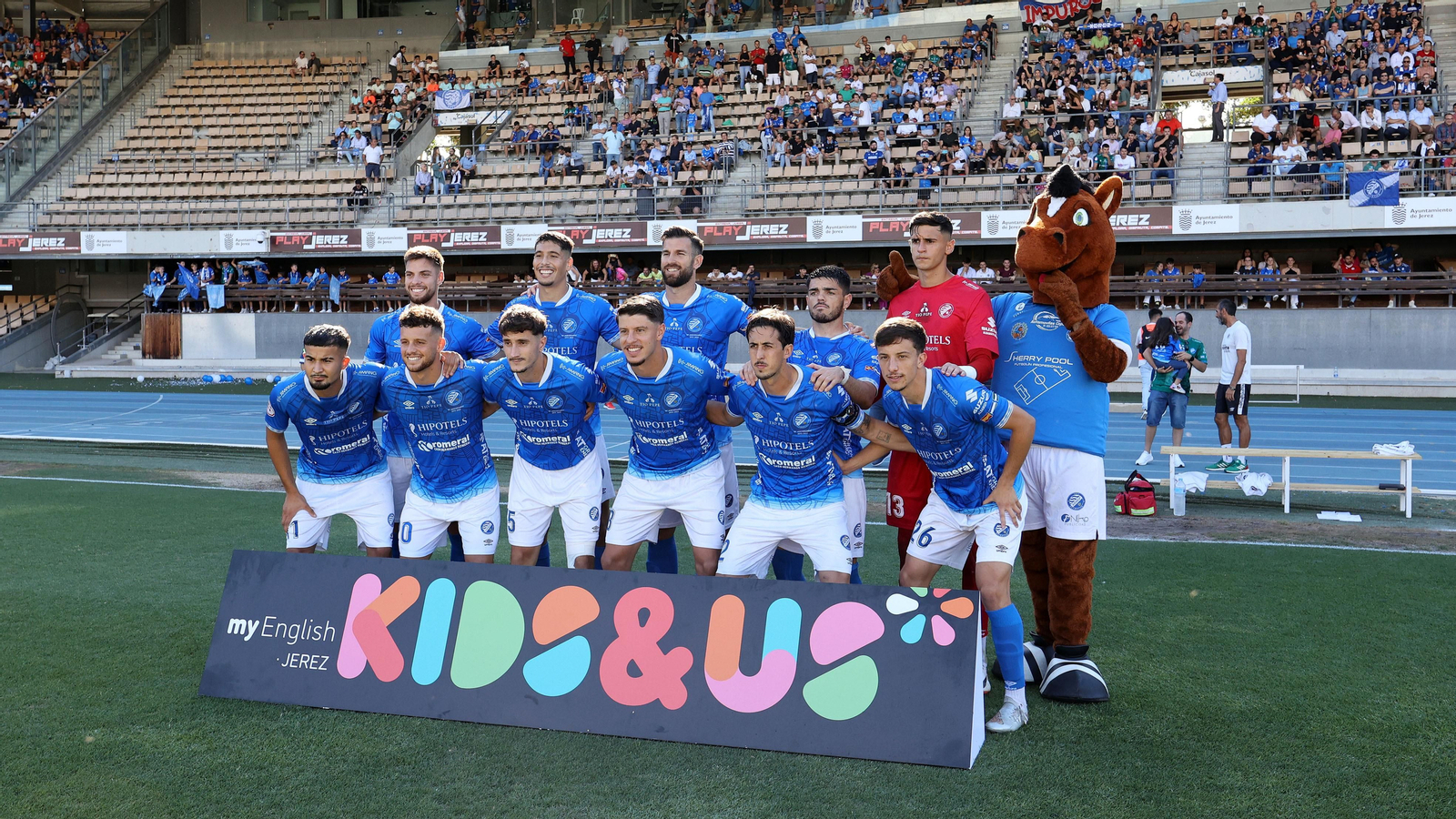 Imágenes de la victoria del Xerez DFC contra el Ceuta B en la fase de ascenso