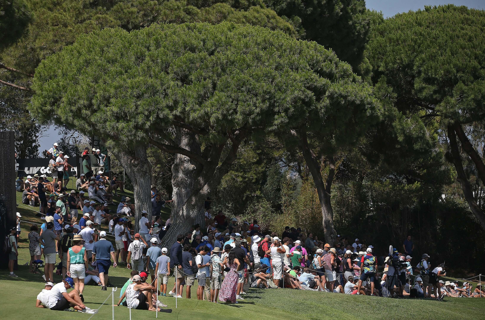 Ambiente durante la  jornada final del LIV Golf Andalucía 2023 en Valderrama