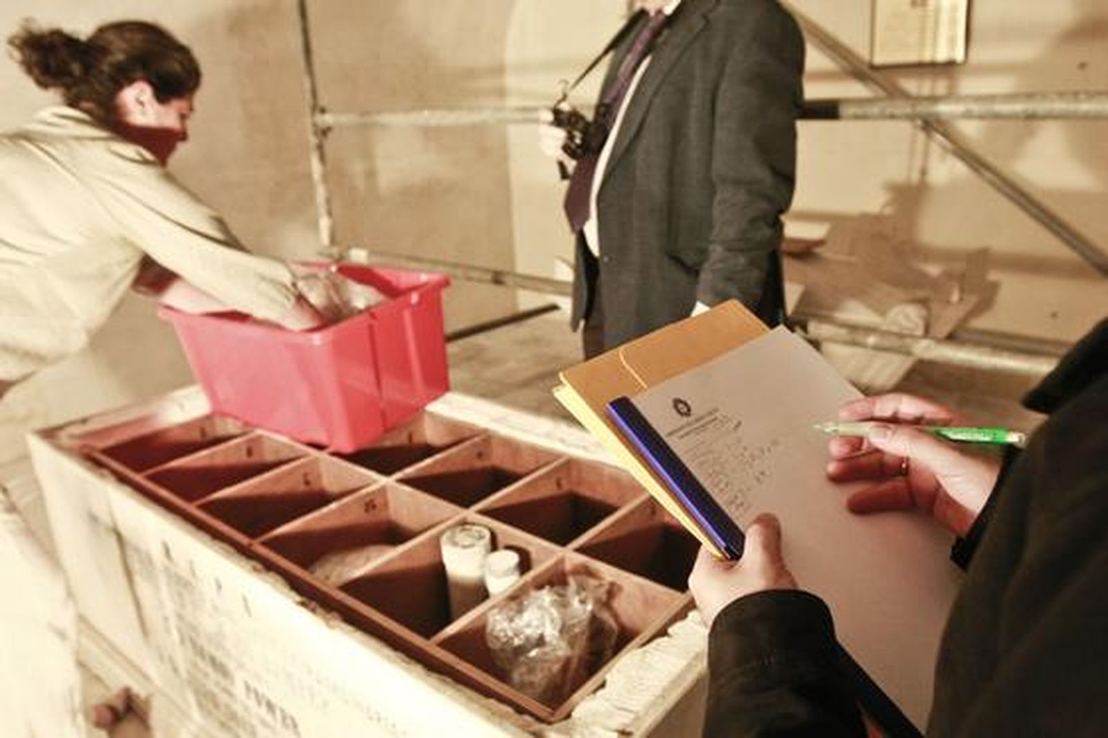 Los restos del diputado puertorriqueño fueron exhumados en la cripta de San Felipe Neri

Foto: Julio Gonzalez