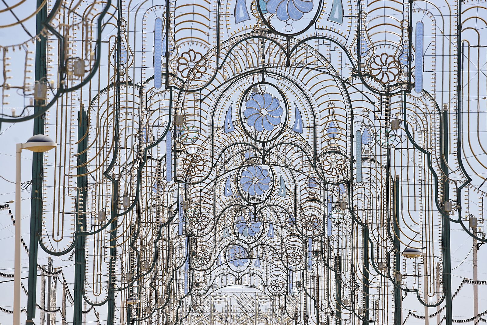 Visita al recinto ferial para supervisar los preparativos de cara a la celebración de las Fiestas Colombinas 2023