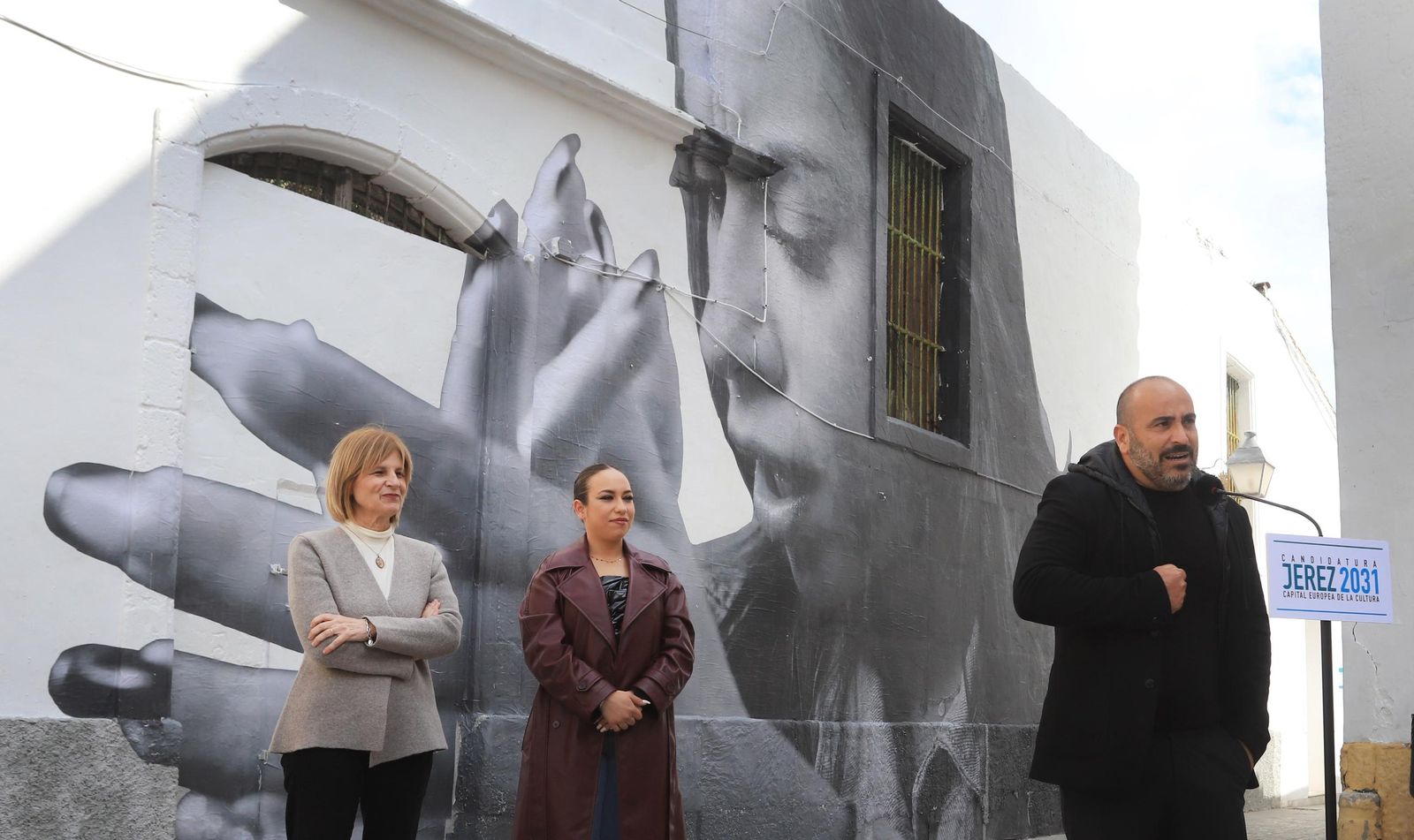 Fotomural de María Terremoto realizado por el fotoperiodista Juan Carlos Toro en Jerez
