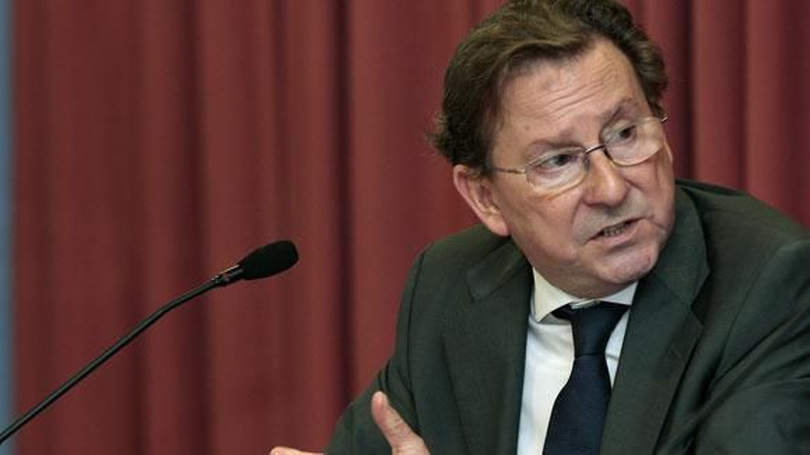 El 'verso libre' del Gobierno andaluz