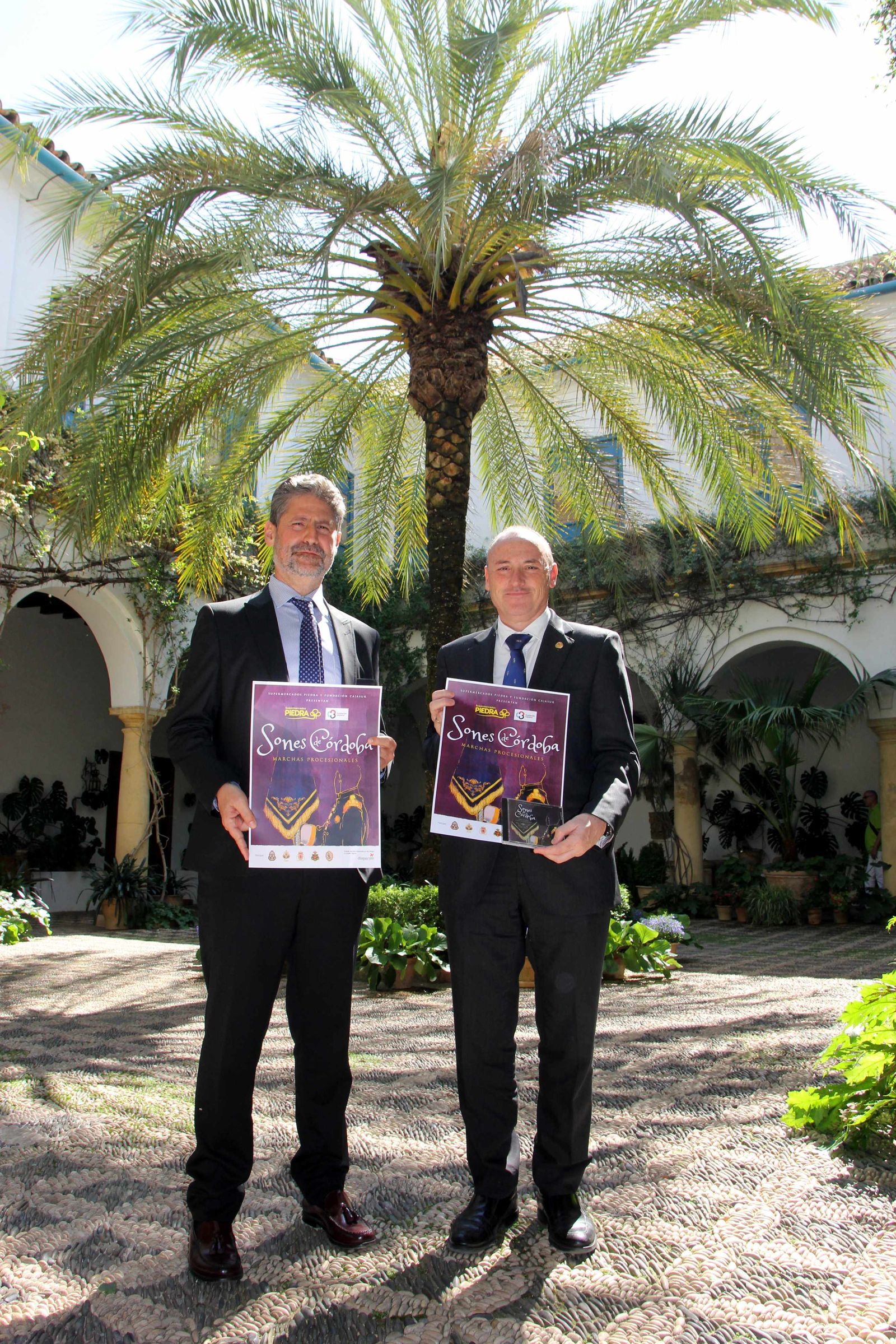 Supermercados Piedra y Cajasur promueven un disco de música procesional