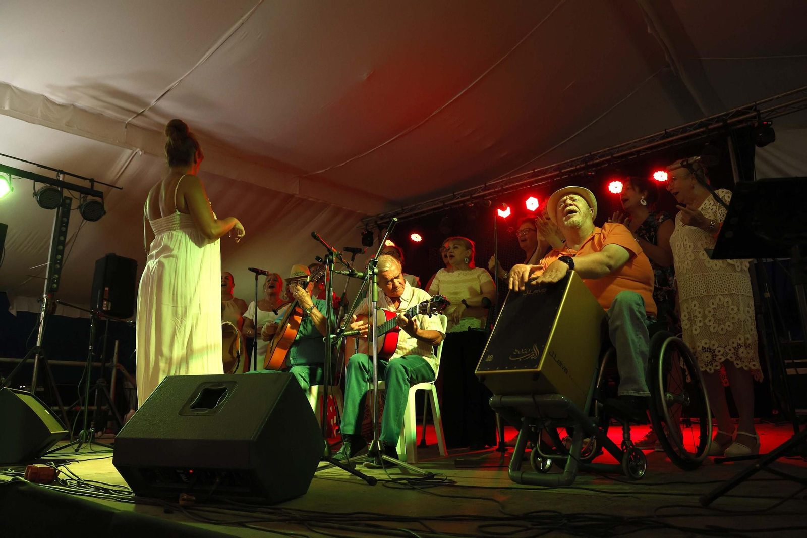 Búscate en las fotos del domingo de la Feria de La Línea
