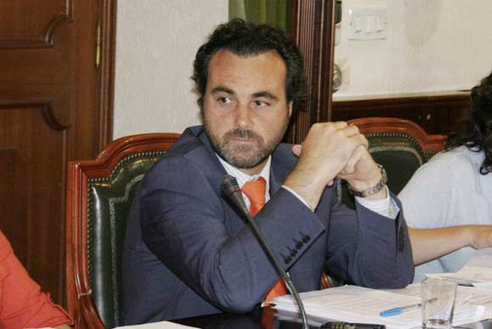 El concejal de Economía y Hacienda del Ayuntamiento de El Puerto presenta su dimisión