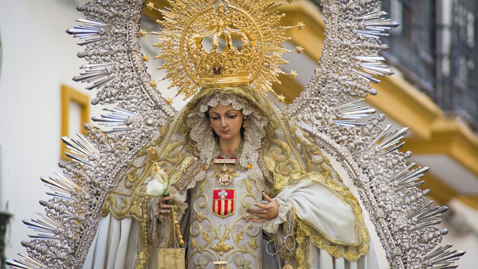 El traslado de la Virgen de las Mercedes de la Puerta Real, en imágenes