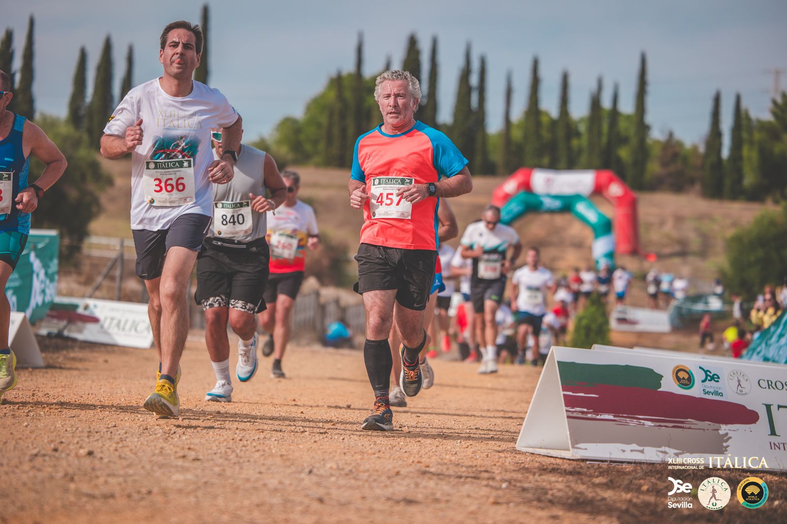 Búscate en las fotos del Cross de Itálica 2025 | 2