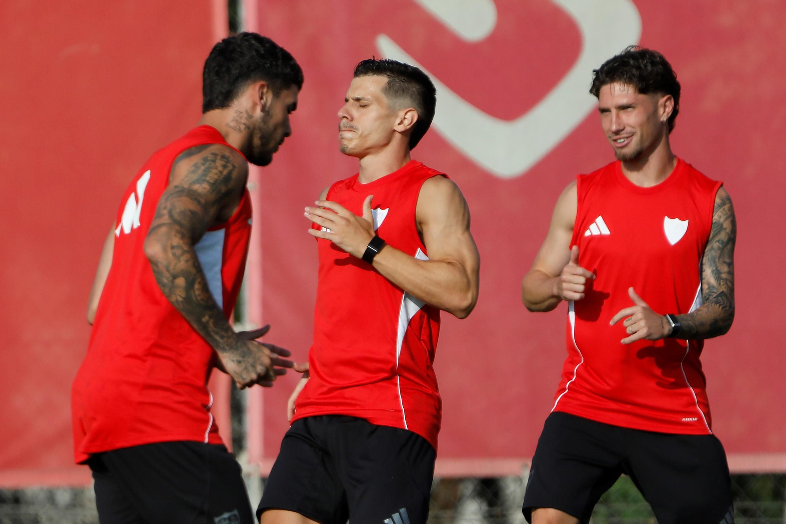 Las fotos del primer entrenamiento del Sevilla FC de la temporada 2025/2026