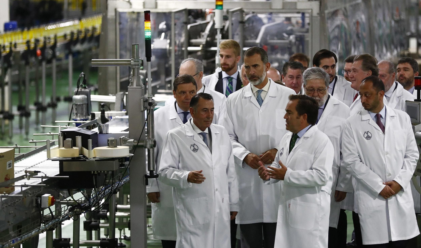Felipe VI inaugura la nueva fábrica de Ybarra